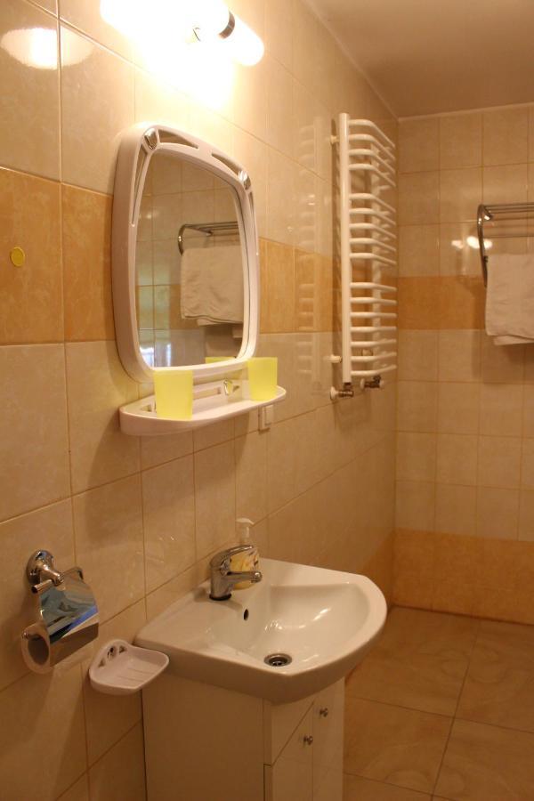Karczma Rycerska Lebork Apartment ภายนอก รูปภาพ